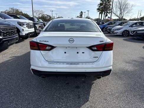 Certified 2023 Nissan Altima 2.5 SR image 5