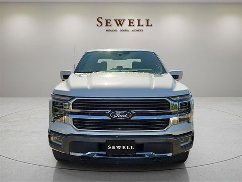 New 2026 Ford F250 XLT w/ XLT Premium Package image 8