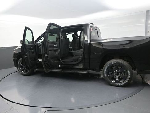 New 2026 RAM 1500 Express AWD/4WD image 24