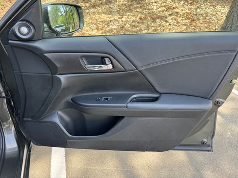 Used 2013 Honda Accord EX-L image 52