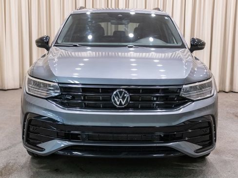 Certified 2024 Volkswagen Tiguan SE R-Line AWD/4WD image 3