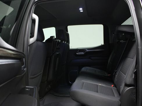 Used 2022 Chevrolet Silverado 1500 LT Trail Boss image 13