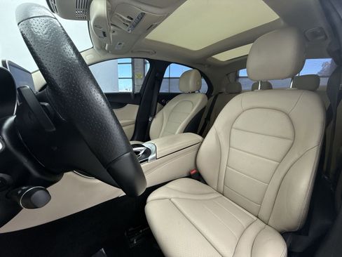 Used 2017 Mercedes-Benz C 300 Sedan w/ Premium 3 Package image 10