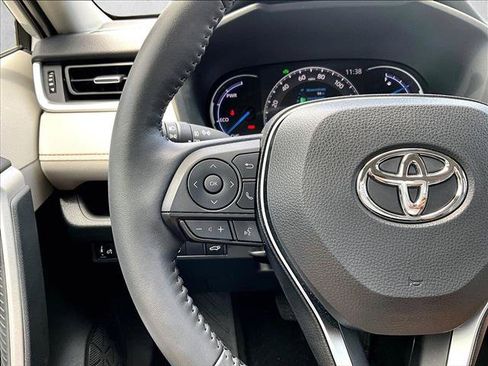 Used 2025 Toyota RAV4 XLE Premium w/ Weather Package AWD/4WD image 18