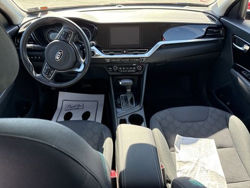 Certified 2020 Kia Niro LXS image 14