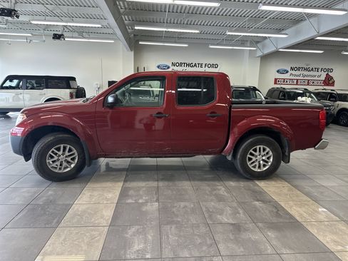 Used 2019 Nissan Frontier SV image 12