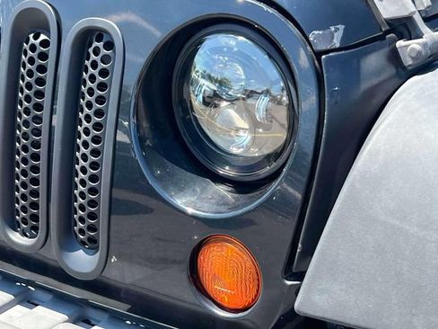 Used 2009 Jeep Wrangler X AWD/4WD image 14