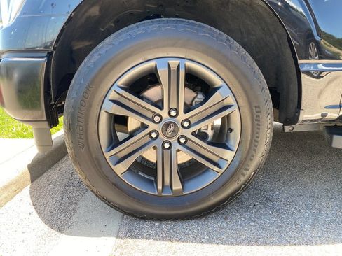 Used 2022 Ford F150 Lariat w/ Equipment Group 502A High AWD/4WD image 10