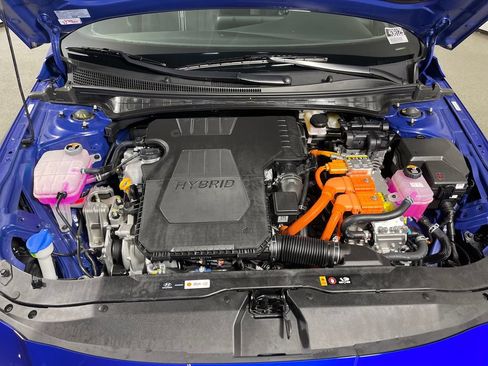 Certified 2025 Hyundai Elantra SEL FWD image 9