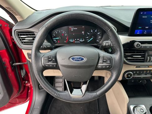 Used 2020 Ford Escape SEL image 12