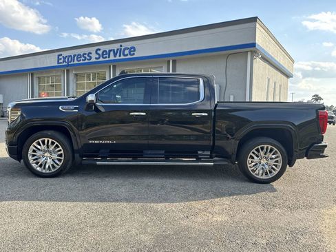 Used 2024 GMC Sierra 1500 Denali w/ Technology Package image 7