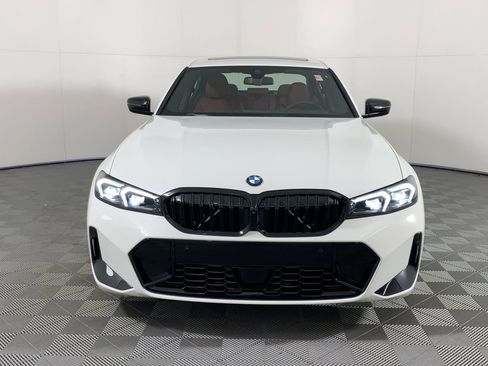 Used 2026 BMW 330i Sedan w/ M Sport Package image 5