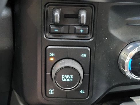 Certified 2023 Ford F350 Lariat w/ Chrome Package image 25