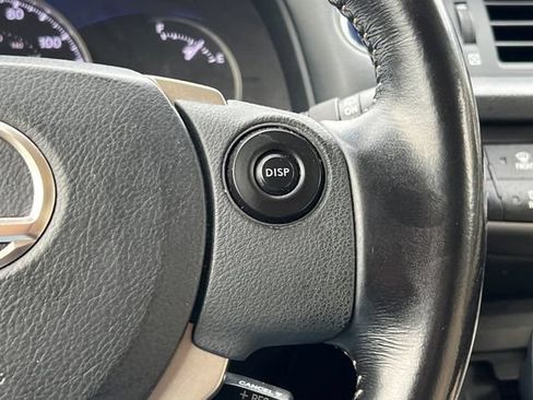 Used 2017 Lexus CT 200h FWD image 29