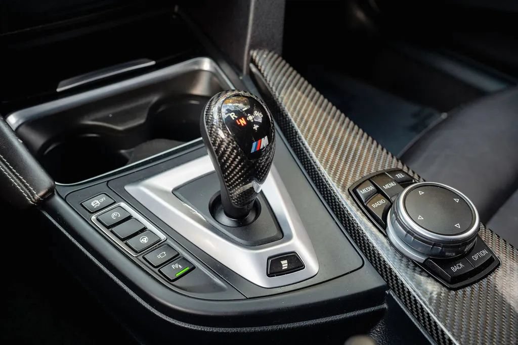 Used 2016 BMW M3 RWD image 27