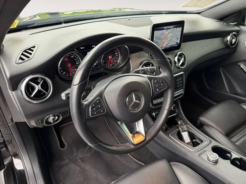 Used 2020 Mercedes-Benz GLA 250 4MATIC image 12