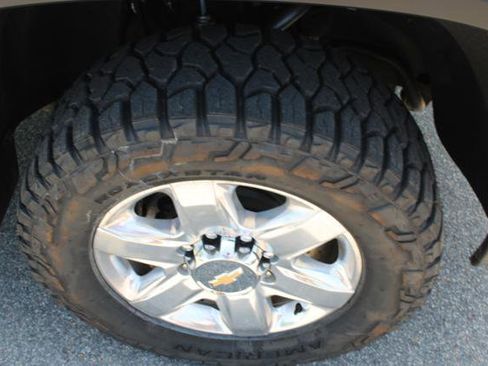 Used 2023 Chevrolet Silverado 2500 LTZ w/ LTZ Plus Package AWD/4WD image 13