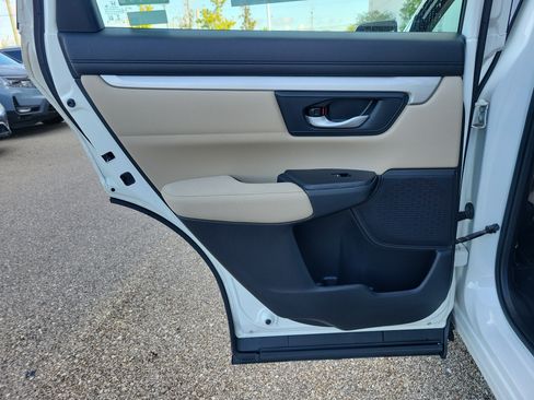 Used 2018 Honda CR-V LX image 13