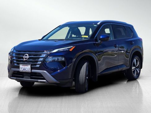 Used 2025 Nissan Rogue SL w/ Tech Package AWD/4WD image 11