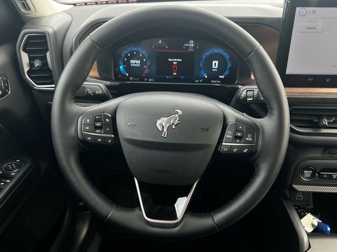 Used 2025 Ford Bronco Sport Outer Banks image 14