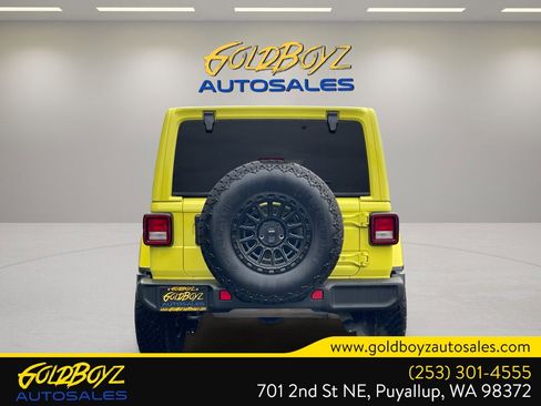 Used 2023 Jeep Wrangler Sahara image 4