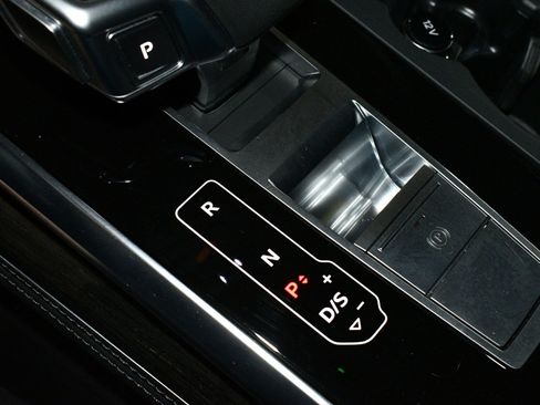 Used 2023 Audi Q7 3.0T Prestige w/ Prestige Package image 40