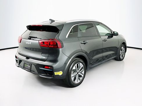 Used 2022 Kia Niro EX image 9