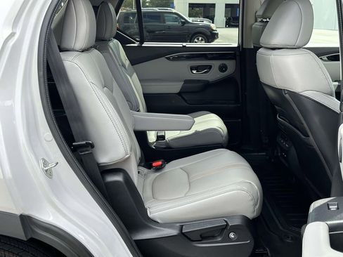 Certified 2024 Honda Pilot EX-L image 8