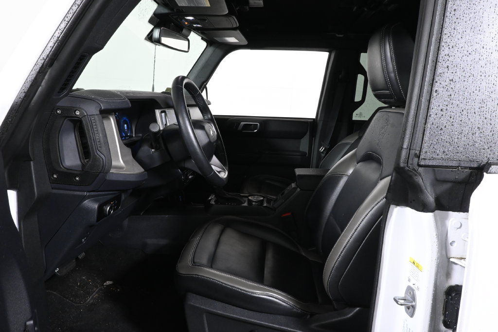 Used 2025 Ford Bronco Outer Banks AWD/4WD image 3