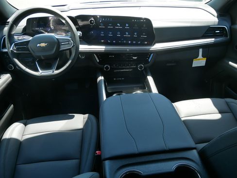 New 2026 Chevrolet Suburban LT w/ Comfort Package AWD/4WD image 6