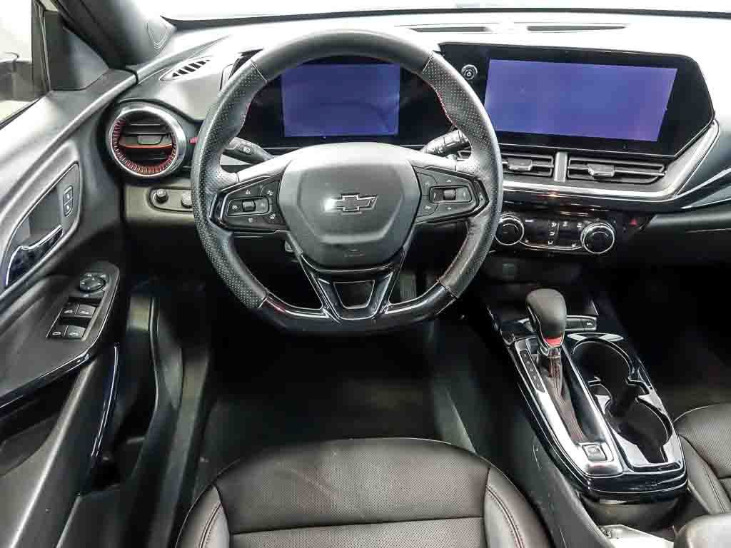 Used 2025 Chevrolet Trax RS w/ Driver Confidence Package FWD image 13