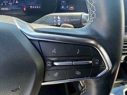 Used 2024 Chevrolet Traverse LT w/ LPO, Floor Liner Package AWD/4WD image 10