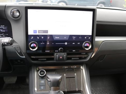 Used 2025 Lexus GX 550 w/ Cold Area Package AWD/4WD image 24
