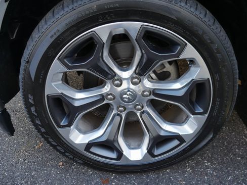 Used 2020 RAM 1500 Longhorn image 32