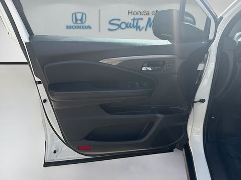 Certified 2021 Honda Pilot Special Edition image 19