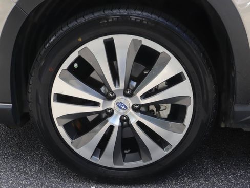 Used 2019 Subaru Ascent Limited w/ Popular Package #3 AWD/4WD image 40