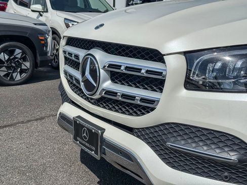 Certified 2022 Mercedes-Benz GLS 450 4MATIC image 3