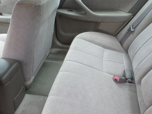 Used 1998 Toyota Camry LE image 25