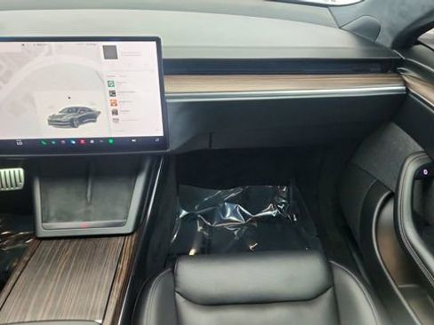 Used 2021 Tesla Model S Plaid image 37