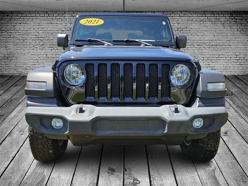 Used 2021 Jeep Wrangler Sport S image 2