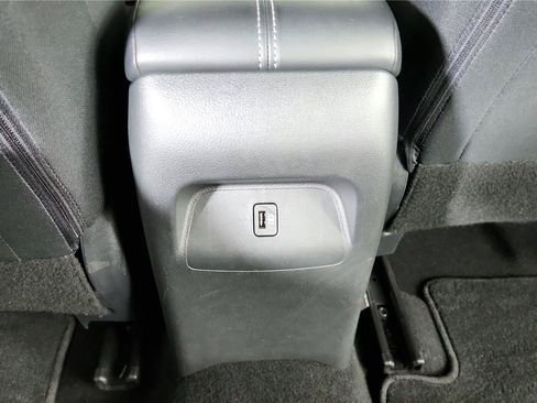 Used 2024 Nissan Sentra SV FWD image 14