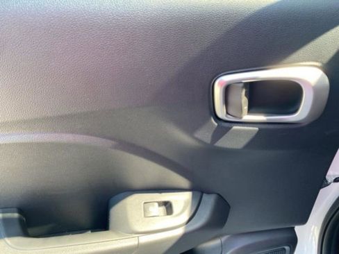 New 2026 Hyundai Venue SE FWD image 30
