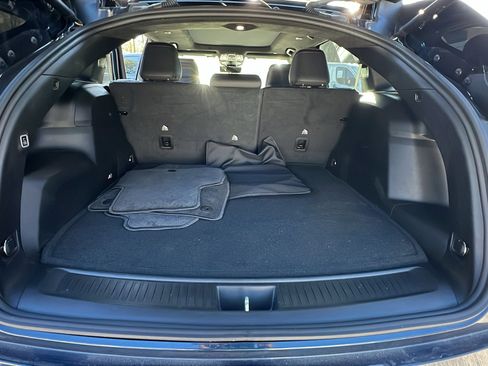 Used 2024 Jeep Wagoneer Launch Edition image 13