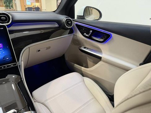 Certified 2025 Mercedes-Benz GLC 300 image 13