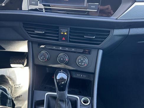 Used 2023 Volkswagen Jetta S image 30