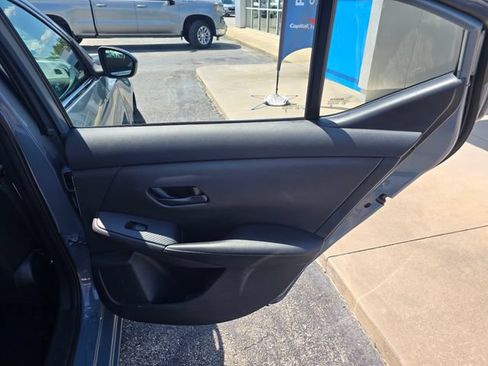 Used 2024 Nissan Sentra SV FWD image 36