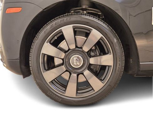 Certified 2022 Rolls-Royce Cullinan w/ Dark Exterior Package image 13