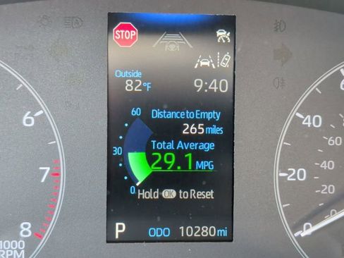 Used 2024 Toyota Corolla Cross LE FWD image 22