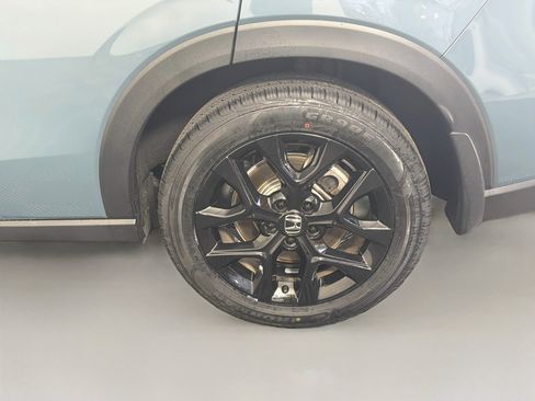 Used 2024 Honda HR-V Sport image 11