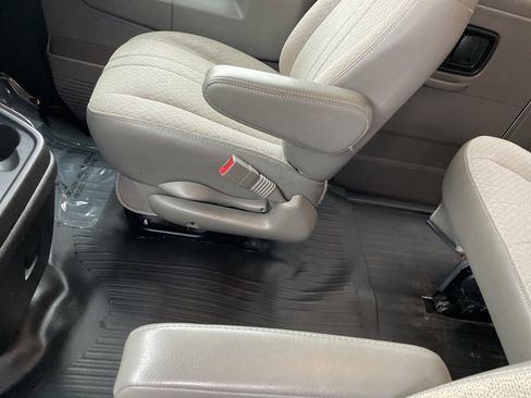 Used 2020 Chevrolet Express 2500 LS w/ Driver Convenience Package image 22